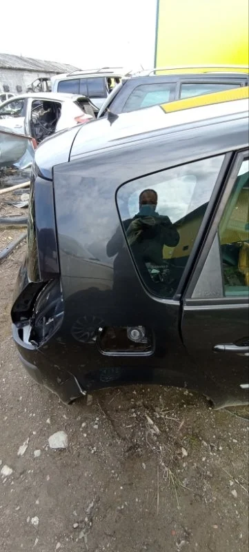 Крыло заднее правое Renault Scenic 2 2003-2009