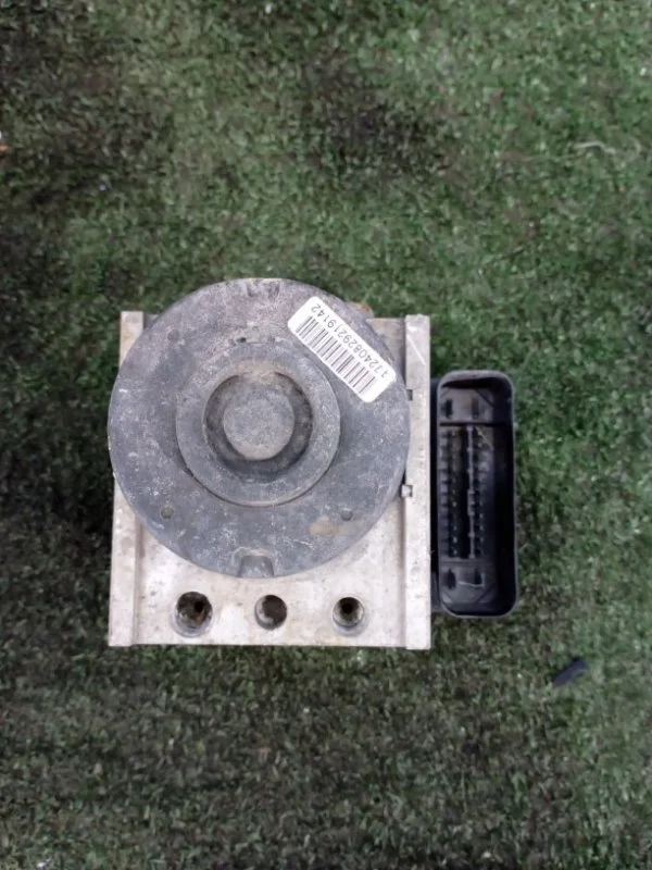 Блок ABS (насос) Ford Fusion 1.4 ASDB 2002-2012