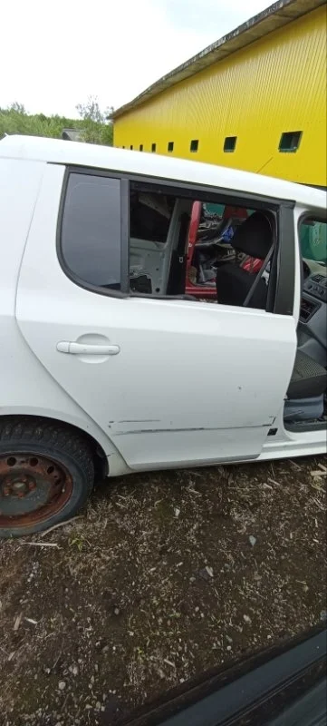 Дверь задняя правая Skoda Fabia BZG 2007-2015