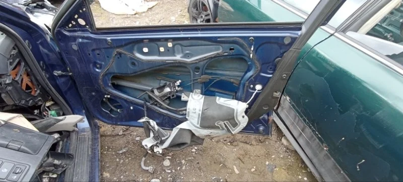 Стеклоподъемник эл. передний правый Honda Accord 8