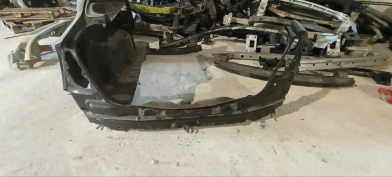 Панель задний Renault Symbol 1998-2008