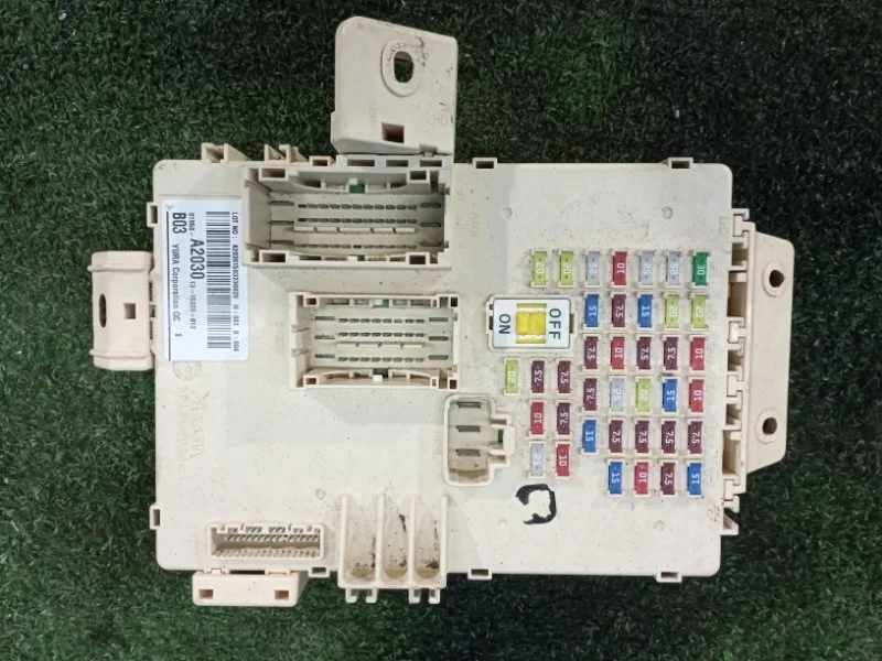 Блок предохранителей Kia Ceed G4FJ 2012-2018