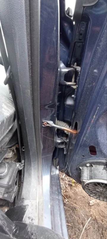 Петля двери задняя правая Peugeot 308 1.6 16V