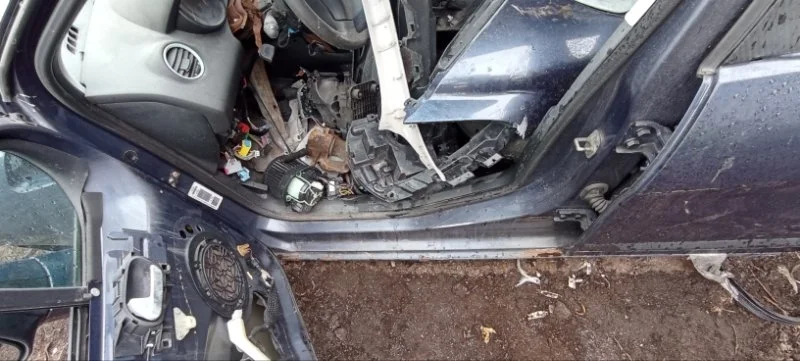 Порог со стойкой левый Peugeot 308 1.6 16V EP6CDT