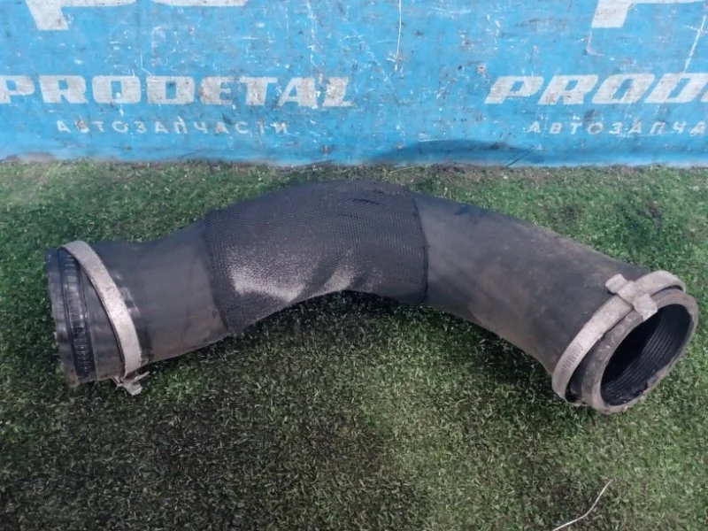 Патрубок интеркулера Volvo XC70 2007-2016