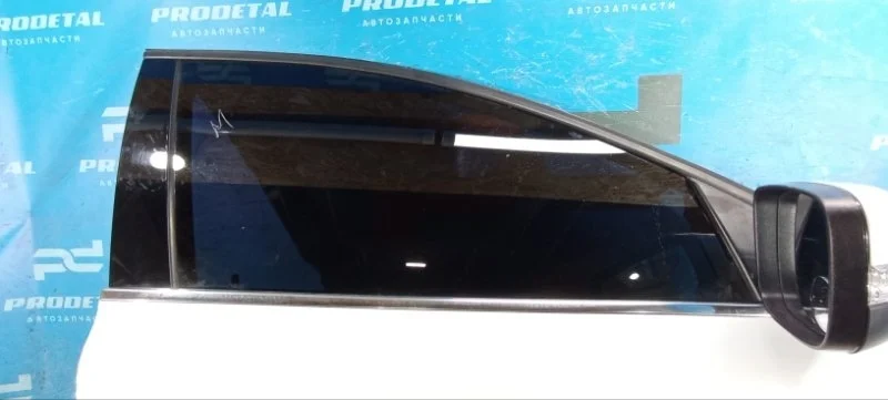 Стекло двери переднее правое Volvo XC60 2008-2017