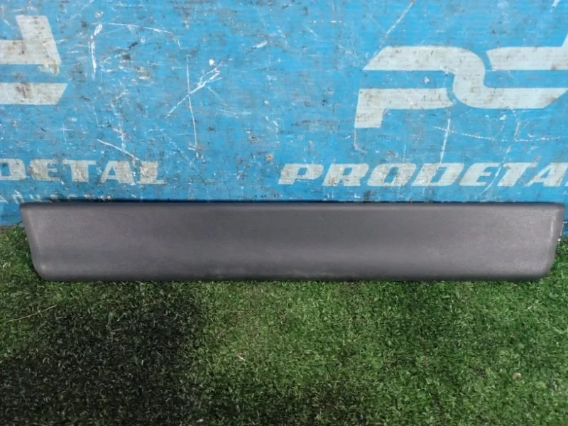 Накладка на порог передняя левая Volvo XC60