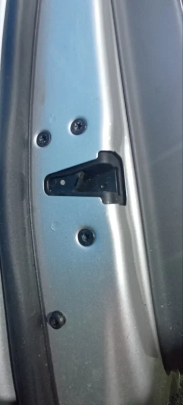 Замок двери передний левый Volvo XC70 2007-2016