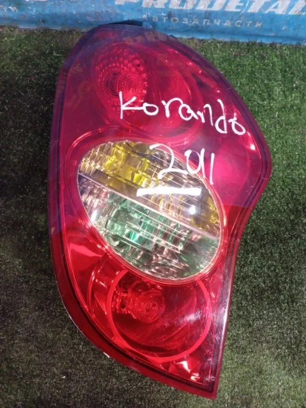 Фонарь наружный задний левый Ssang Yong Action