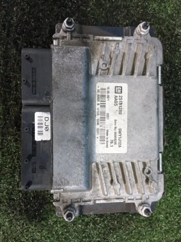 Блок управления двигателем Chevrolet Cruze 1.6