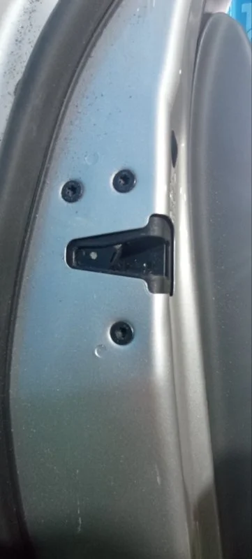 Замок двери задний левый Volvo XC70 2007-2016