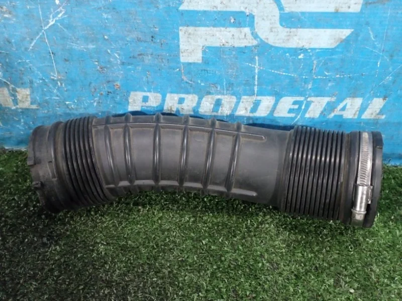 Патрубок воздушного фильтра Volvo XC70 2007-2016