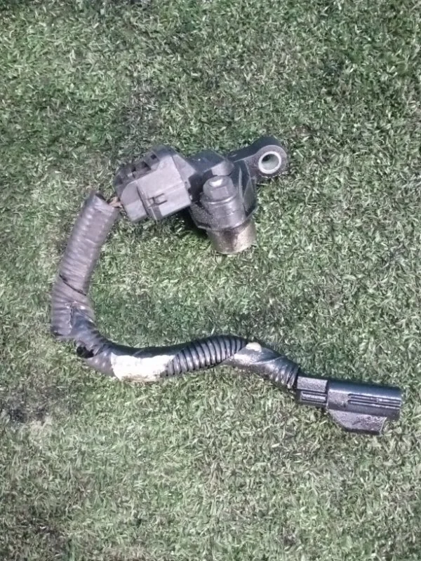 Датчик положения коленвала Volvo XC70 2007-2016