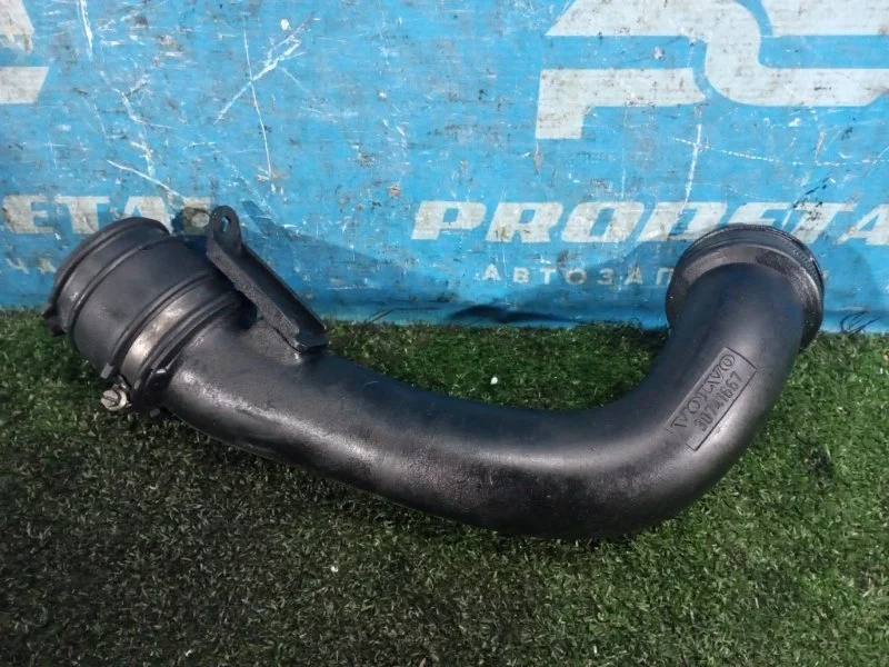 Патрубок интеркулера Volvo XC70 2007-2016