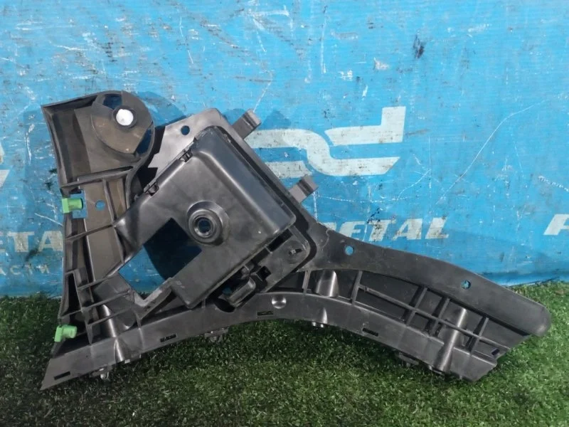 Кронштейн бампера задний левый Volvo XC60