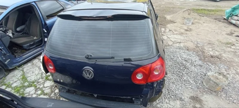 Дверь багажника со стеклом Volkswagen Golf 5