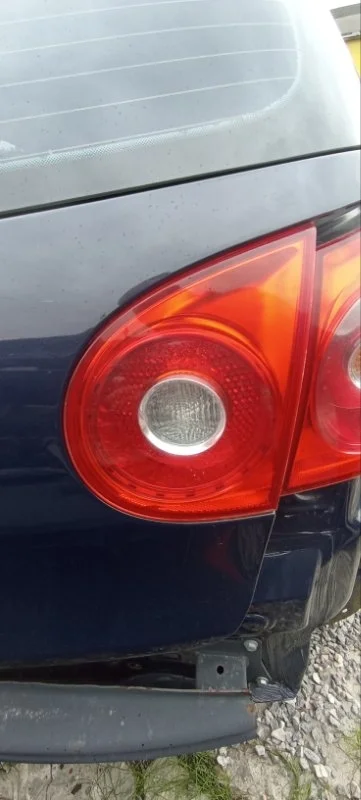 Фонарь внутренний задний правый Volkswagen Golf 5