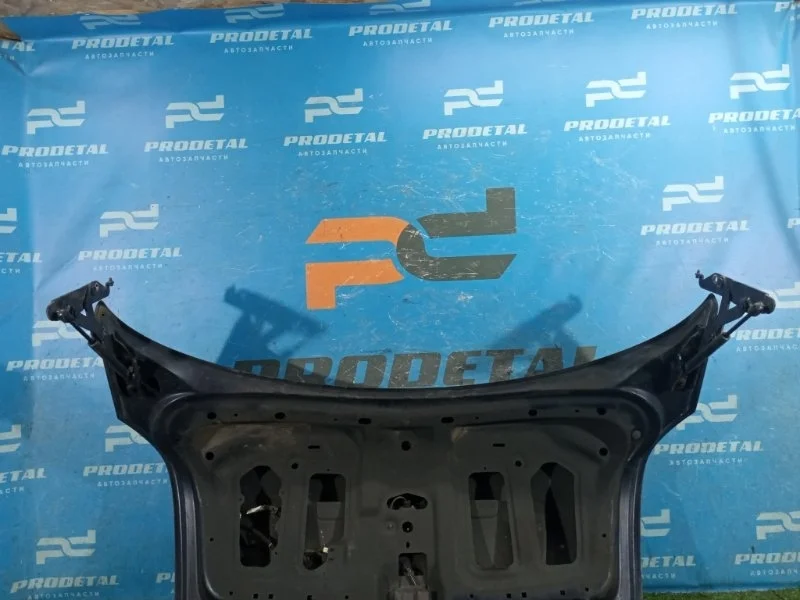 Петля крышки багажника правая Nissan Primera P12E