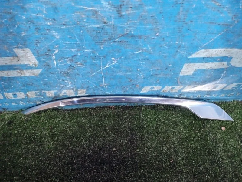 Накладка бампера задняя правая Volvo XC60 2017>