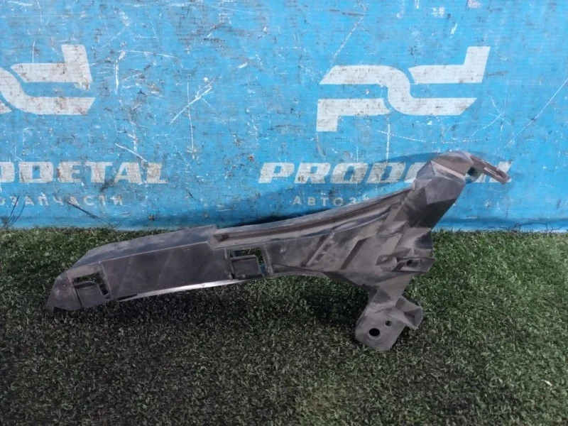 Кронштейн бампера передний левый Honda CR-V