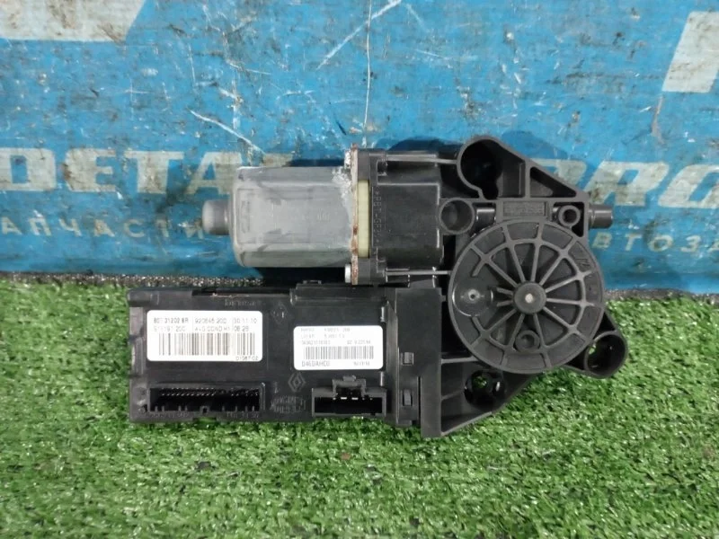 Моторчик стеклоподъемника передний левый Renault