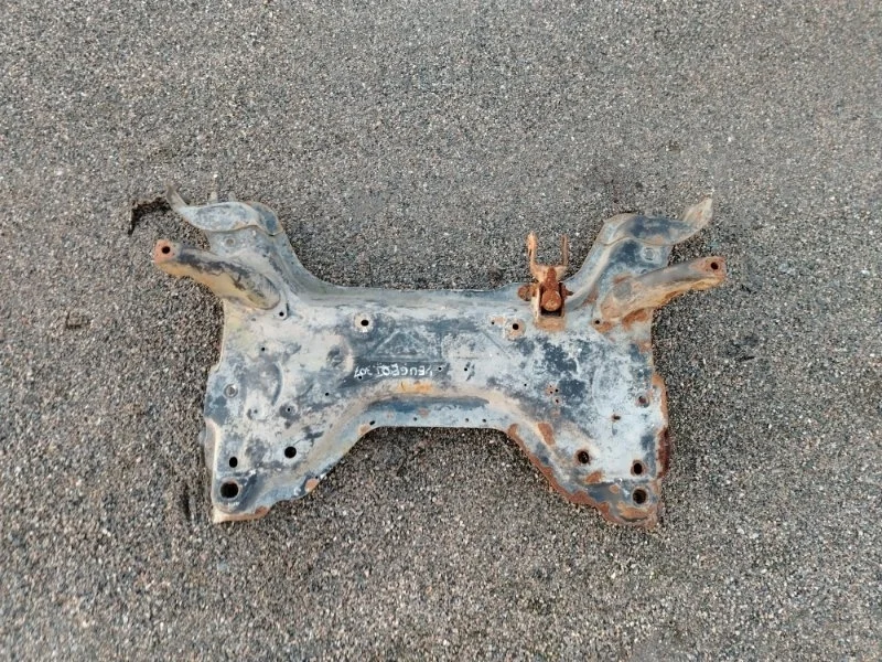 Балка подмоторная передняя Peugeot 308 2007-2011
