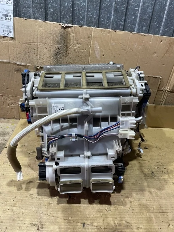 Корпус отопителя Toyota Land Cruiser 2010 8705060500 URJ200 1VD-FTV 4.5, передний