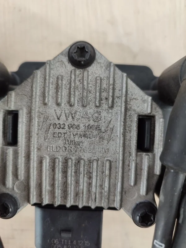 Катушка зажигания volkswagen golf 6 CBZ 2012