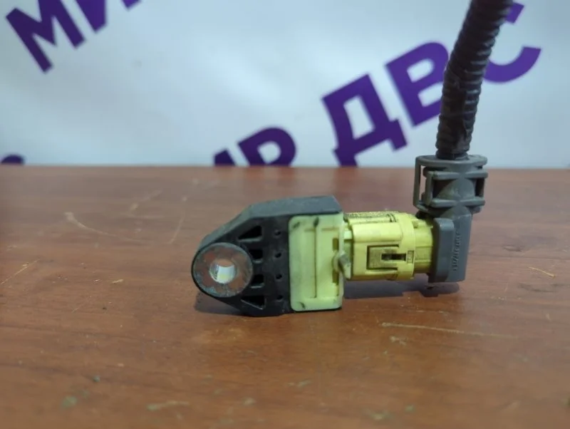 Датчик удара Subaru Legacy BR EJ25 2006-2009