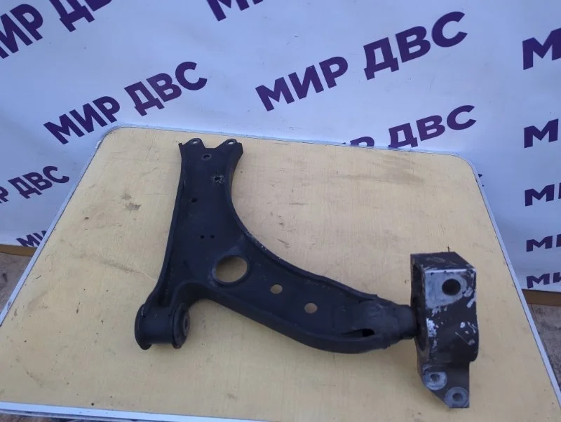 Рычаг подвески нижний передний левый volkswagen
