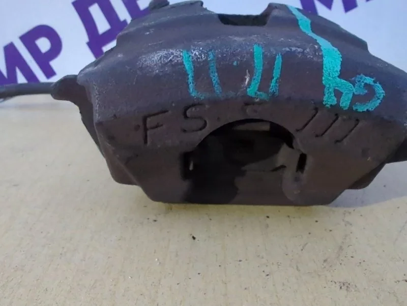 Суппорт тормозной передний правый volkswagen golf