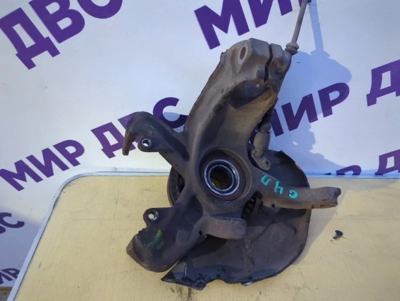 Кулак поворотный передний правый volkswagen golf 4