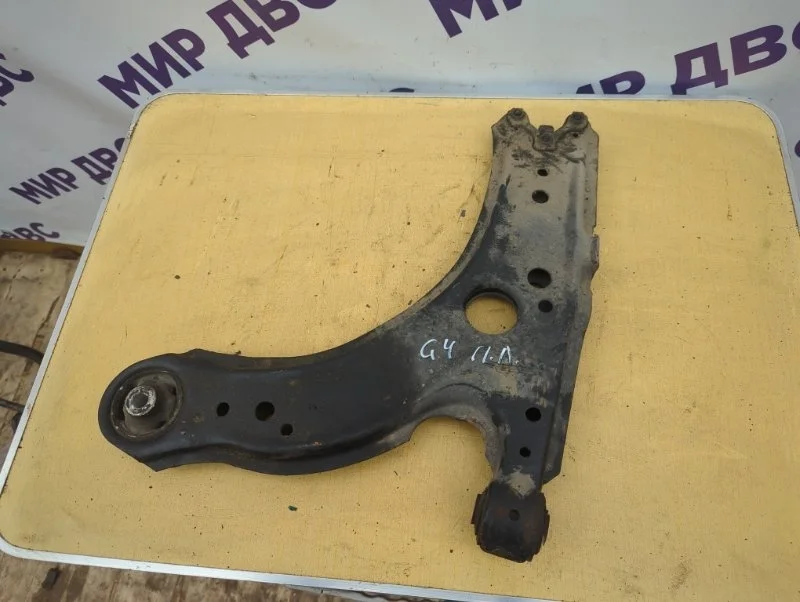 Рычаг подвески нижний передний левый volkswagen