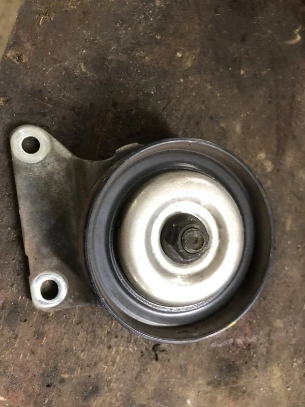 Натяжитель ремня генератора Nissan Micra K12 CR14