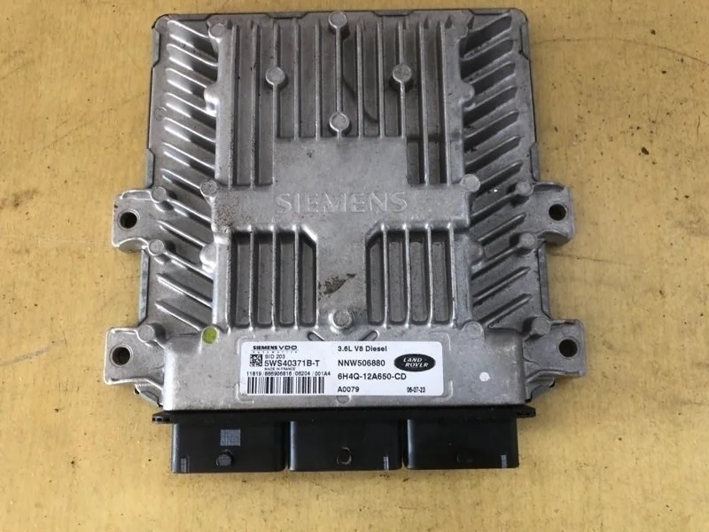 Блок управления двигателем Land Rover RANGE ROVER