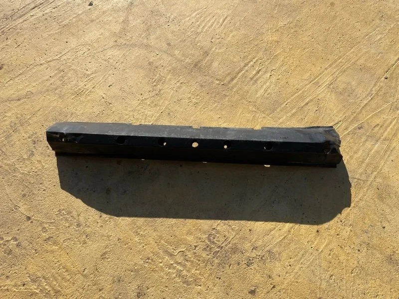 Усилитель бампера Mitsubishi Pajero Sport 2019 5000B244 KS1W 4N15, передний