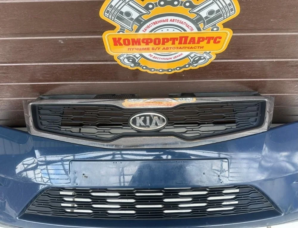 Решетка радиатора Kia Ceed ED рестайлинг (2010—2012)