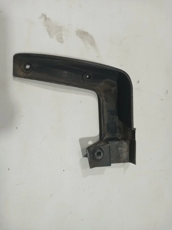 Брызговик передний правый KIA PRO CEED ХЕТЧБЕК