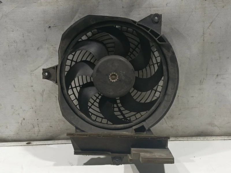 Вентилятор охлаждения радиатора Hyundai Santa fe