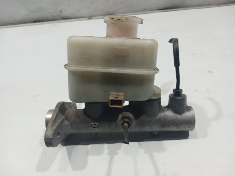 Главный цилиндр сцепления Hyundai Santa fe Classic