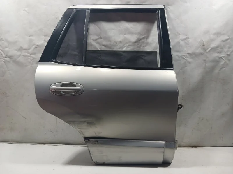 Дверь боковая задняя правая Hyundai Santa fe