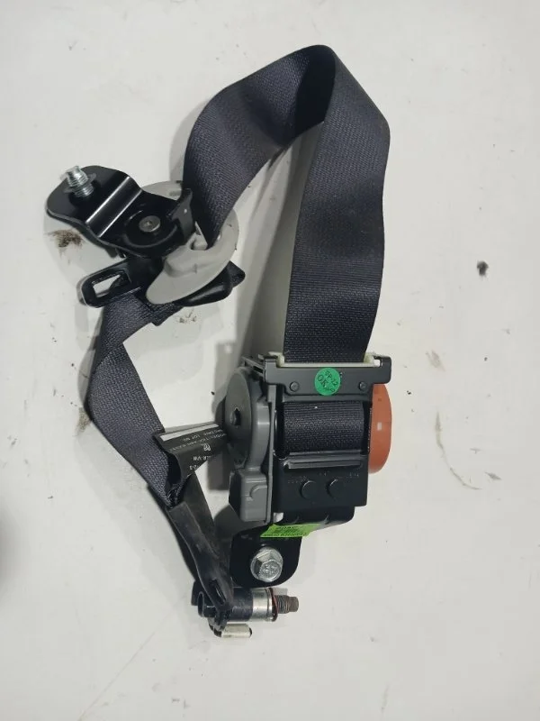 Ремень безопасности задний левый KIA Soul 2