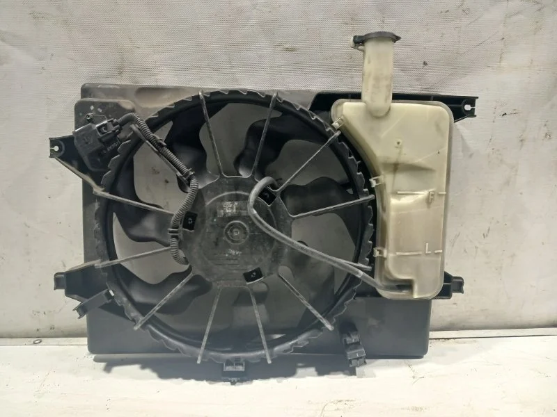 Диффузор радиатора KIA CEED 2 2013-2018