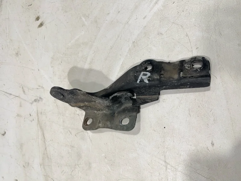 Петля капота правая KIA Mohave 2008