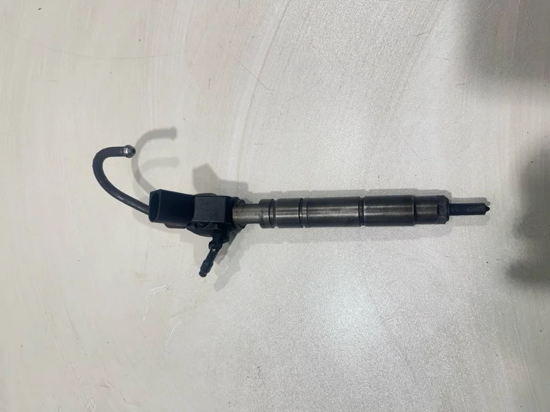 Форсунка топливная KIA Mohave 2008