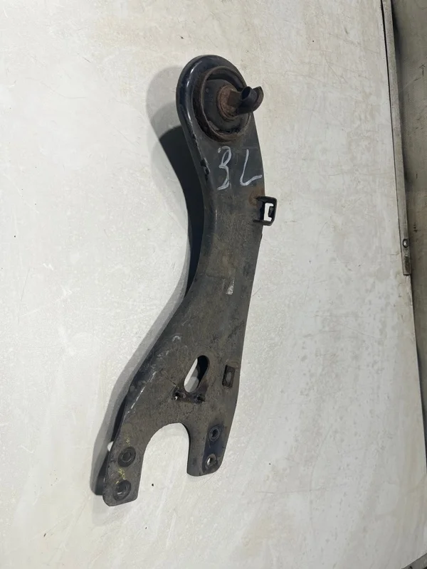 Рычаг подвески верхний задний левый KIA CEED 2