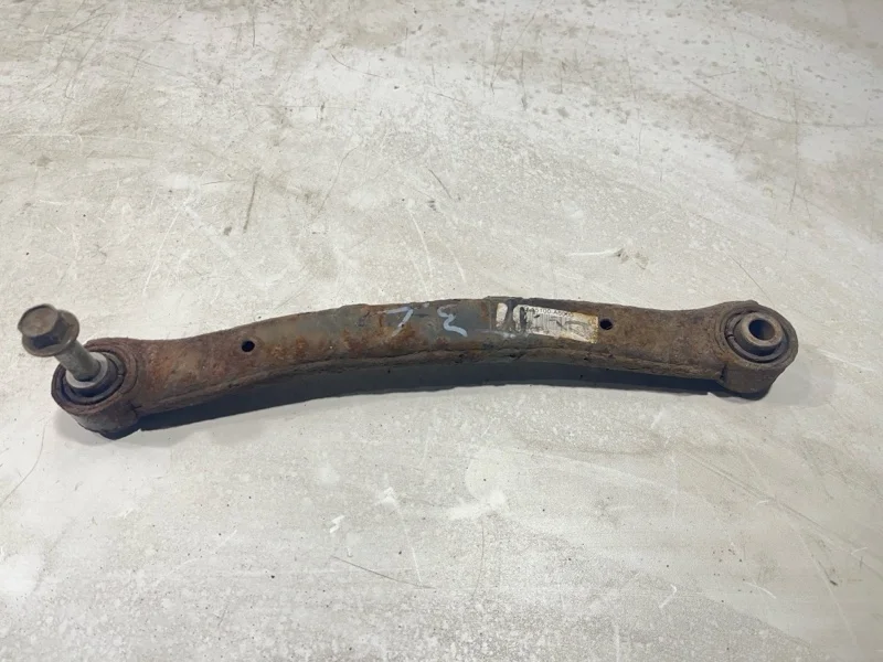 Рычаг подвески нижний задний левый KIA CEED 2