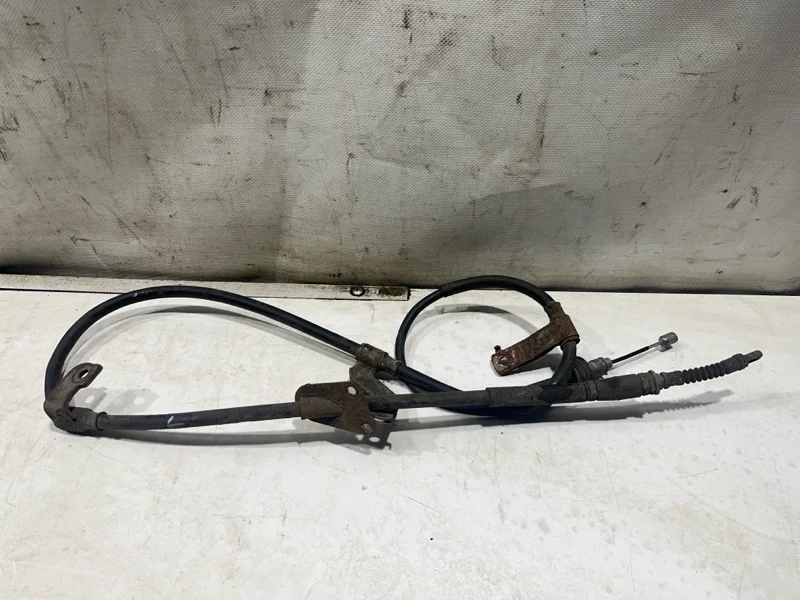 Трос стояночного тормоза задний левый KIA CEED 2