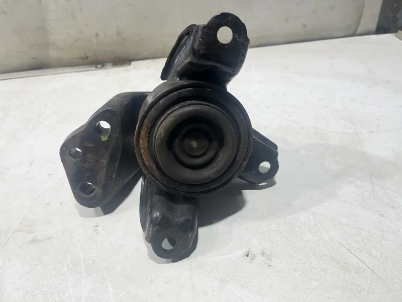 Подушка двигателя правая KIA CEED 2 2013-2018