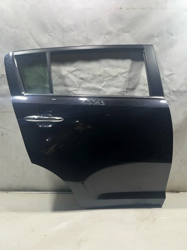 Дверь боковая задняя правая KIA Sportage 3 2011